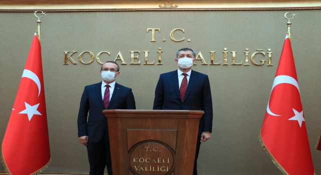 Milli Eğitim Bakanı Selçuk, gazetecilerin sorularını yanıtladı: