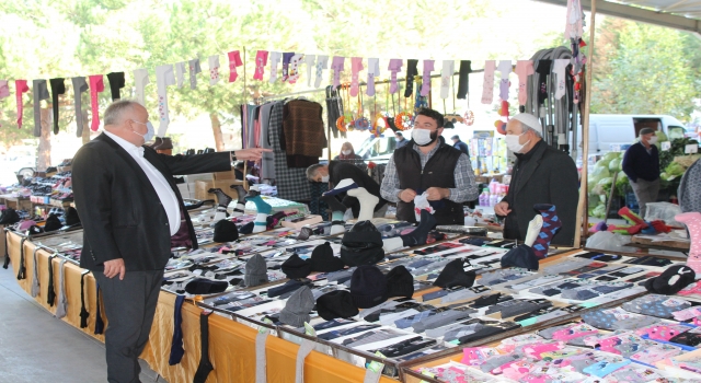 Söğütlü Belediye Başkanı Özten, pazarda Kovid19 denetimi gerçekleştirdi