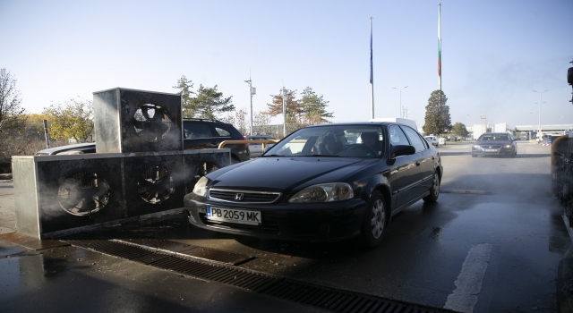 Bulgaristan’dan gelenler Edirne’deki koronavirüs önlemlerine hayran kaldı