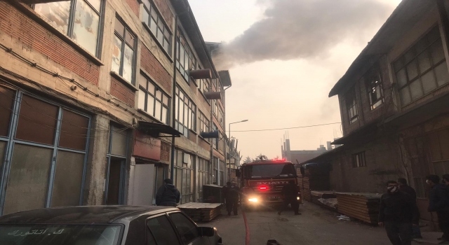 İnegöl’de mobilya atölyesinde yangın
