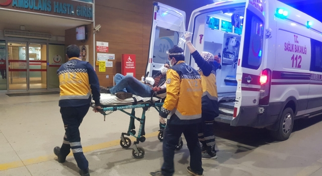 İnegöl’de elini bıçkı makinesine kaptıran işçi yaralandı