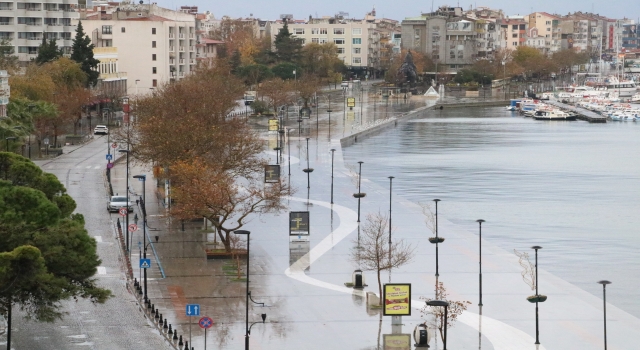 Bursa ve çevre illerde sokağa çıkma kısıtlamasına uyuluyor