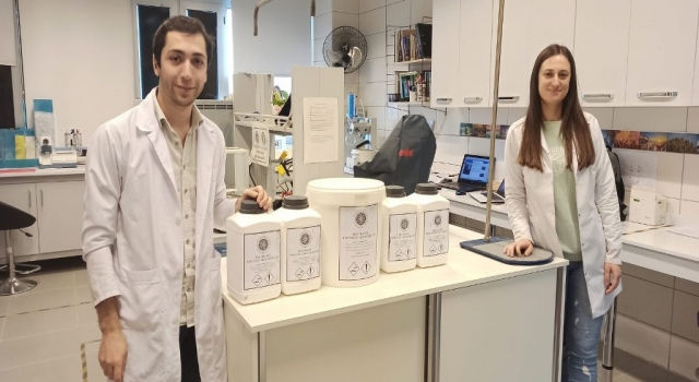 Tekirdağ Namık Kemal Üniversitesi günde 50 ton dezenfektan üretiyor