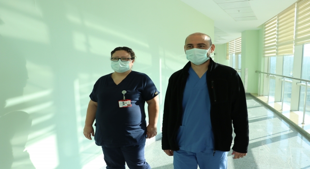 KOVİD19 HASTALARI YAŞADIKLARINI ANLATIYOR ”Yoğun bakım hekimi olarak orada yatmak insanı çok ürkütüyor”