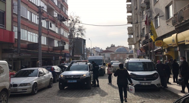 Edirne’de üniversite öğrencisinin konuştuğu sırada telefonunu alıp kaçan gaspçı tutuklandı
