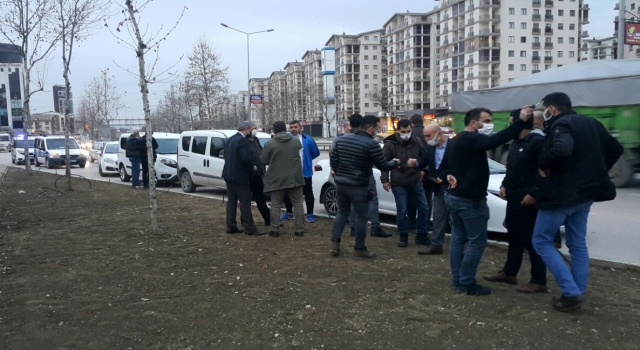Bursa’da çiviyle lastiği patlatılan otomobilden 1 milyon 600 bin liranın çalındığı iddiası