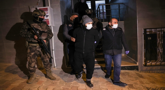 İstanbul’da terör örgütü DEAŞ’a yönelik operasyonda 16 şüpheli yakalandı