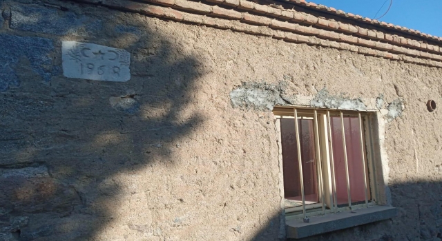 Milletvekili İskenderoğlu, Çanakkale Savaşları kahramanı Ezineli Yahya Çavuş’un evini inceledi