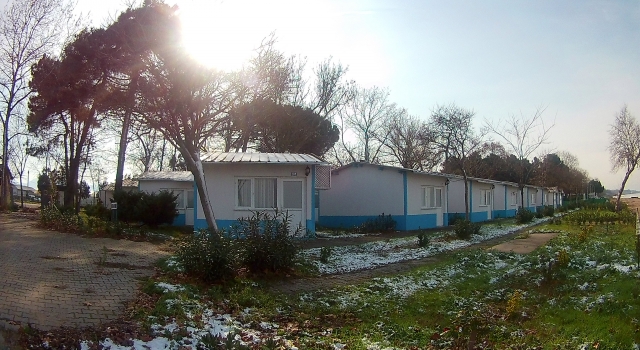 Tatilpark sokakta yaşayanlara yuva oldu