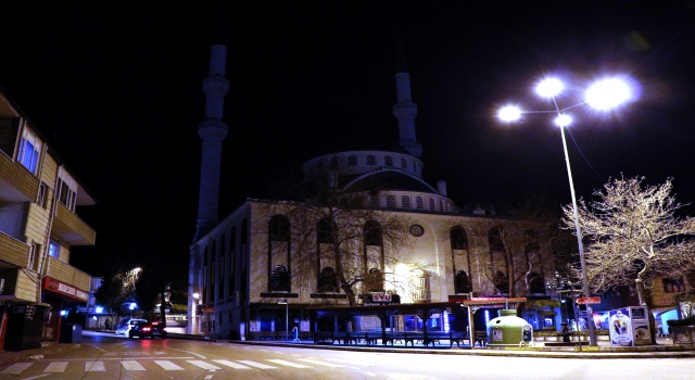 Doğu Marmara ve Batı Karadeniz, sokağa çıkma kısıtlamasıyla sessizliğe büründü
