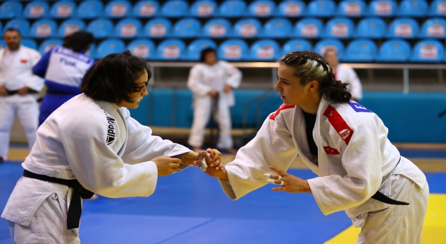 Olimpik Kadın Judo Milli Takımı, Grand Slam müsabakalarının hazırlıklarını sürdürüyor