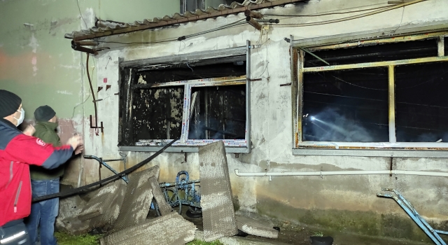 Sakarya’da boş tavuk çiftliğinde çıkan yangın söndürüldü