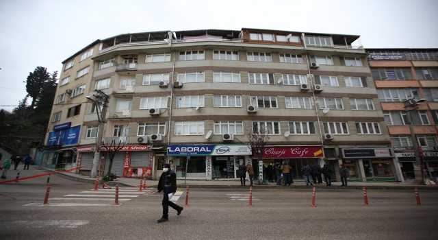 Bursa’da heyelanda zarar gören binalarda hasar tespiti yapılıyor