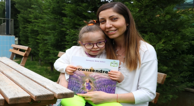 Down sendromlu kızını anlattığı ”Downsendrella” kitabıyla farkındalık oluşturuyor