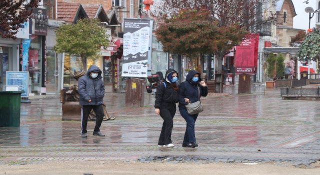 Edirne’de sağanak etkili oldu