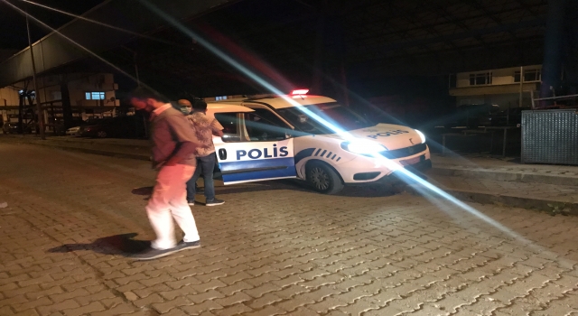 Sakarya’da çıkan bıçaklı kavgada iki kişi yaralandı