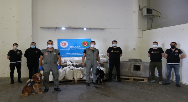 Kapıkule’de bir tırda 116 kilo 426 gram uyuşturucu ele geçirilmesiyle ilgili 2 şüpheli tutuklandı
