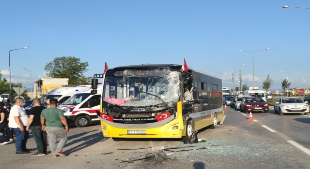 Bursa’da zincirleme trafik kazası: 2 yaralı