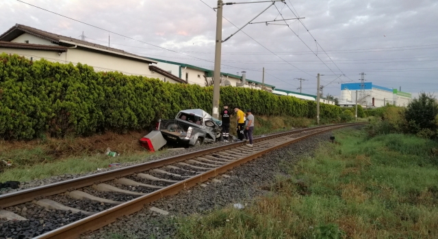 Tekirdağ’da hemzemin geçitte tren hafif ticari araca çarptı: 1 ölü