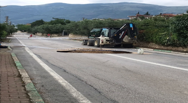 Bursa’da kuvvetli yağış hayatı olumsuz etkiledi