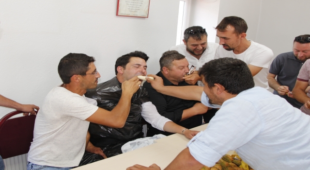 Bilecik’te düğün gelenekleri damat ve sağdıçlara zor anlar yaşatıyor