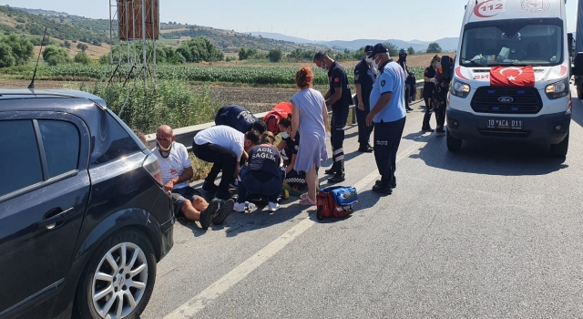 Balıkesir’de otomobil ile traktör çarpıştı: 5 yaralı