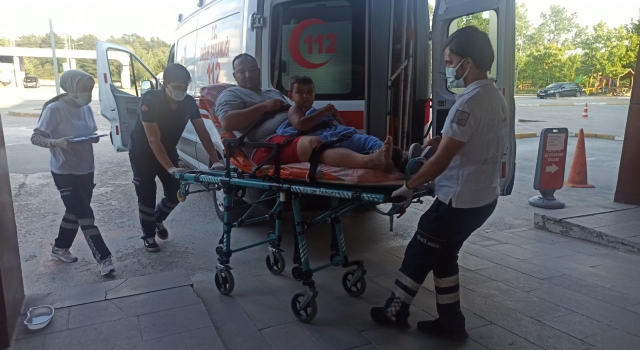 Kocaeli’de yüzmenin yasaklandığı bölgede boğulma tehlikesi geçiren 4 kişi hastaneye kaldırıldı