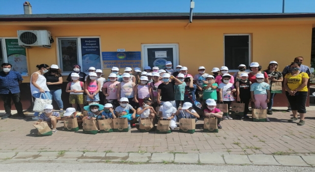 Sakarya Büyükşehir Belediyesi, ilkokul öğrencilerini minik dostlarıyla buluşturdu