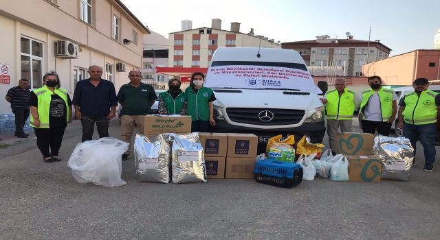 Bursa Büyükşehir Belediyesinden Manavgat’taki yangından etkilenen hayvanlara yardım