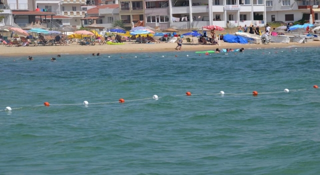 Saros sahillerinde emniyet şamandıralarıyla ”güvenli yüzme alanları” oluşturuluyor