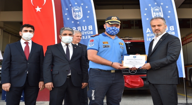 Orman yangınlarını söndürme çalışmalarına destek veren personele başarı belgesi