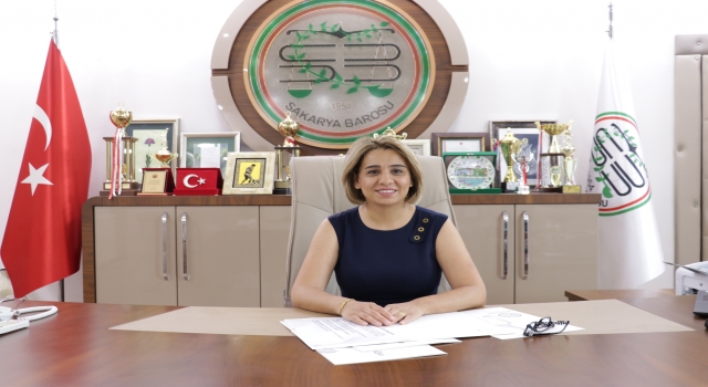 Sakarya Barosu tarihinde ilk kadın başkan olmanın mutluluğunu yaşıyor