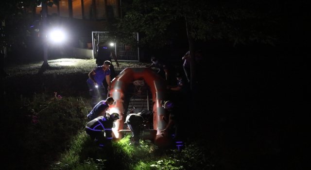Edirne’de köpeğini almak için Meriç Nehri’ne giren kişi AFAD ekipleri tarafından kurtarıldı