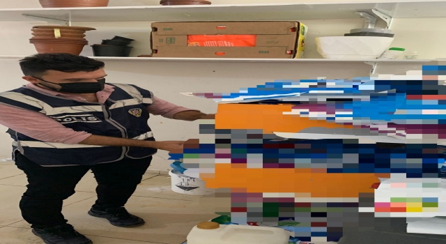 Kocaeli’de taklit ambalajlarda satılmak üzere paketlenen 1 ton toz deterjan yakalandı