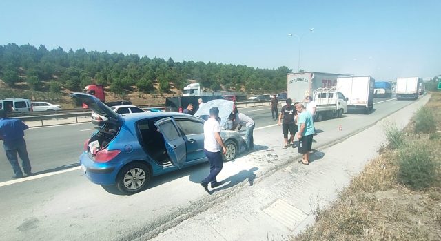 Anadolu Otoyolu’nda seyir halindeki araçta çıkan yangın söndürüldü