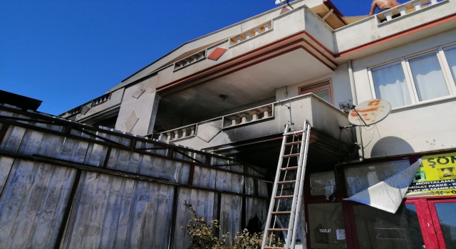 Balıkesir’de inşaat malzemesi satılan dükkanda çıkan yangında iş yeri sahibi öldü, oğlu ağır yaralandı