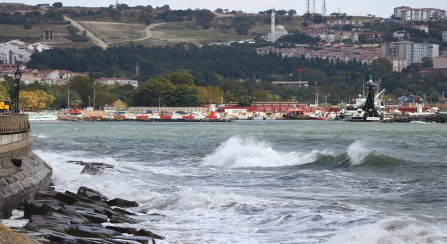 Marmara Denizi’nde poyraz etkisini sürdürüyor