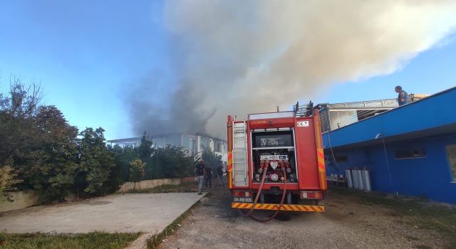 Sakarya’da restoran yanarak kullanılamaz hale geldi