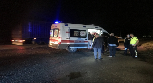 Sakarya’da otomobil ile cip çarpıştı: 6 yaralı