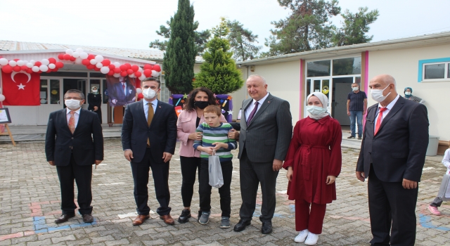 Söğütlü Kaymakamı Gün ve Belediye Başkanı Özten’den okul ziyareti