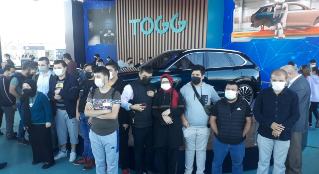 Bağcılar Belediyesi Engelliler Sarayı kursiyerleri, TEKNOFEST’i ziyaret etti