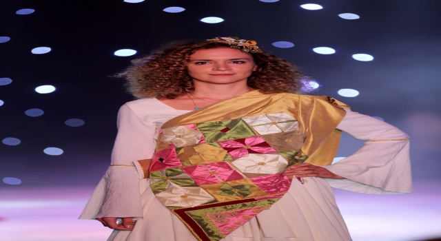 Edirne’de Balkan ve Rumeli kıyafetlerinden oluşan defile ilgi gördü