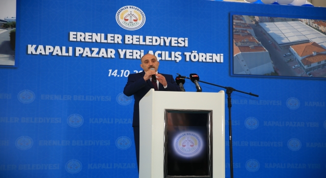 Erenler’de kapalı pazar yeri açıldı