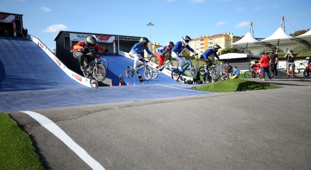 Sakarya’da BMX Dünya Şampiyonası öncesi takımlar antrenman yaptı