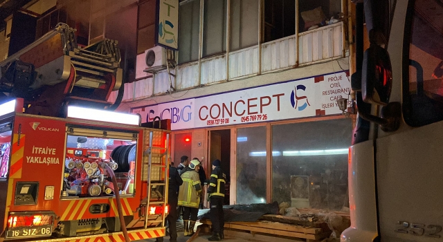 Bursa’da mobilya imalathanesinde çıkan yangın söndürüldü
