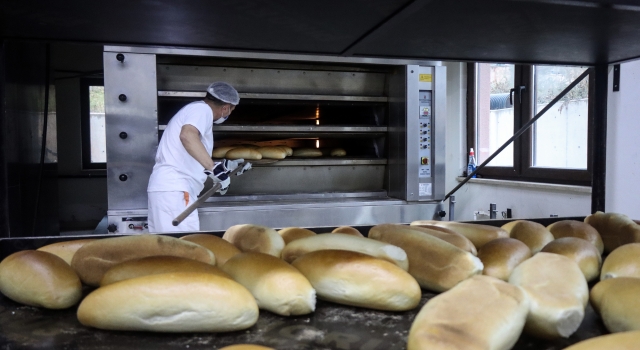 Bursa’nın Kestel ilçesinde 2,5 yıldır 400 gram ekmek 1 liraya satılıyor