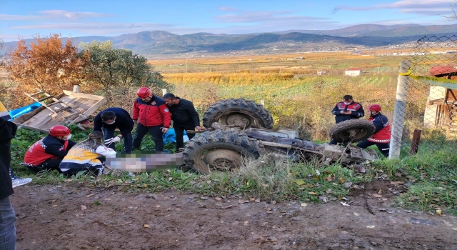 Sakarya’da traktörün altında kalan sürücü hayatını kaybetti