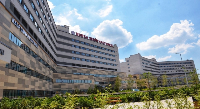 Bursa Şehir Hastanesinde kapalı akciğer kanseri ameliyatları başladı