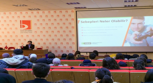 Bilecik’te üniversitede bağımlılıkla mücadele semineri verildi
