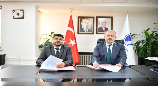Sakarya ve Cezayir Naama üniversiteleri arasında iş birliği protokolü